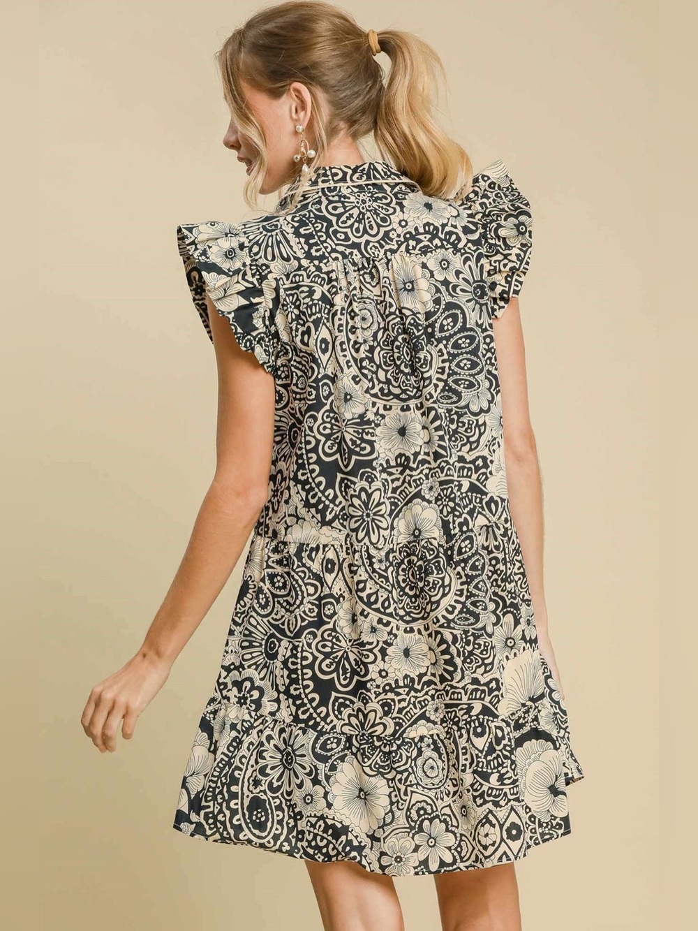 NWOT Umgee Floral Mini Dress Size L Black Cream Ruffle Shoulder Cotton Boho - Picture 2 of 8